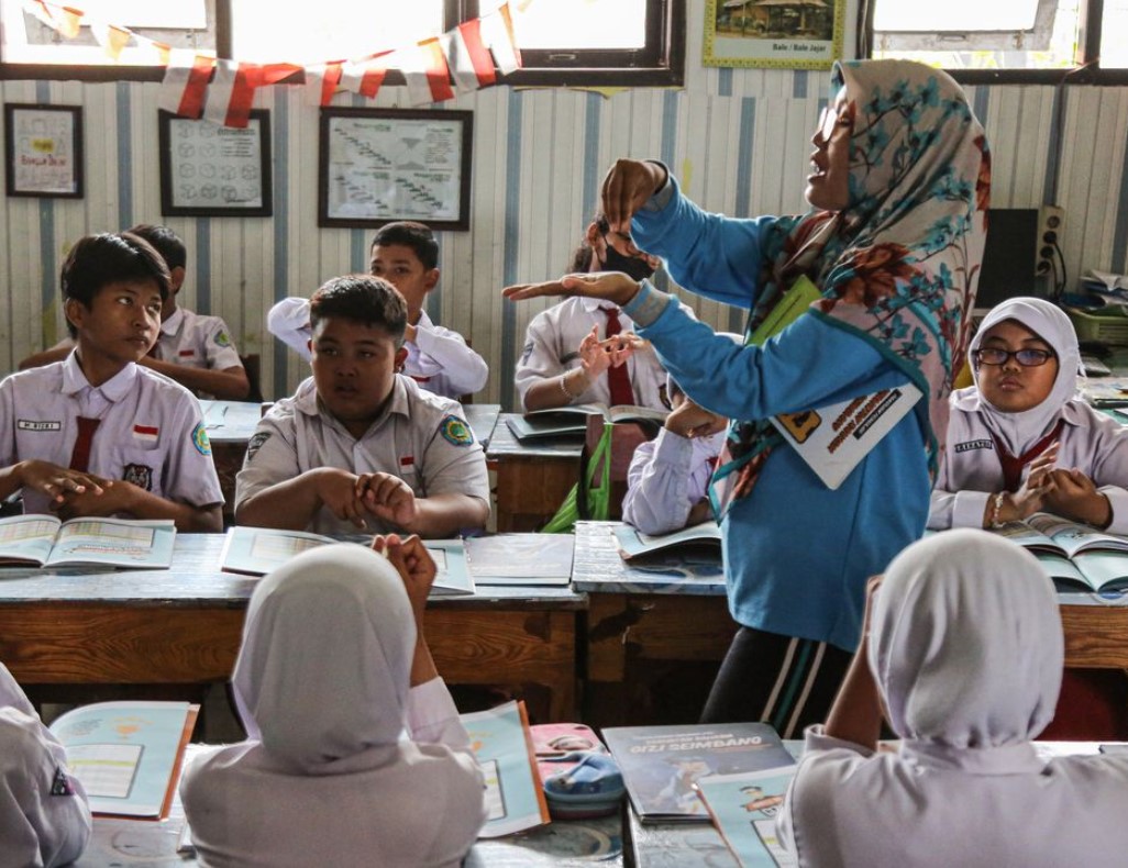 Presiden Prabowo Umumkan Kenaikan Gaji Guru: Bukti Komitmen Meningkatkan Kesejahteraan